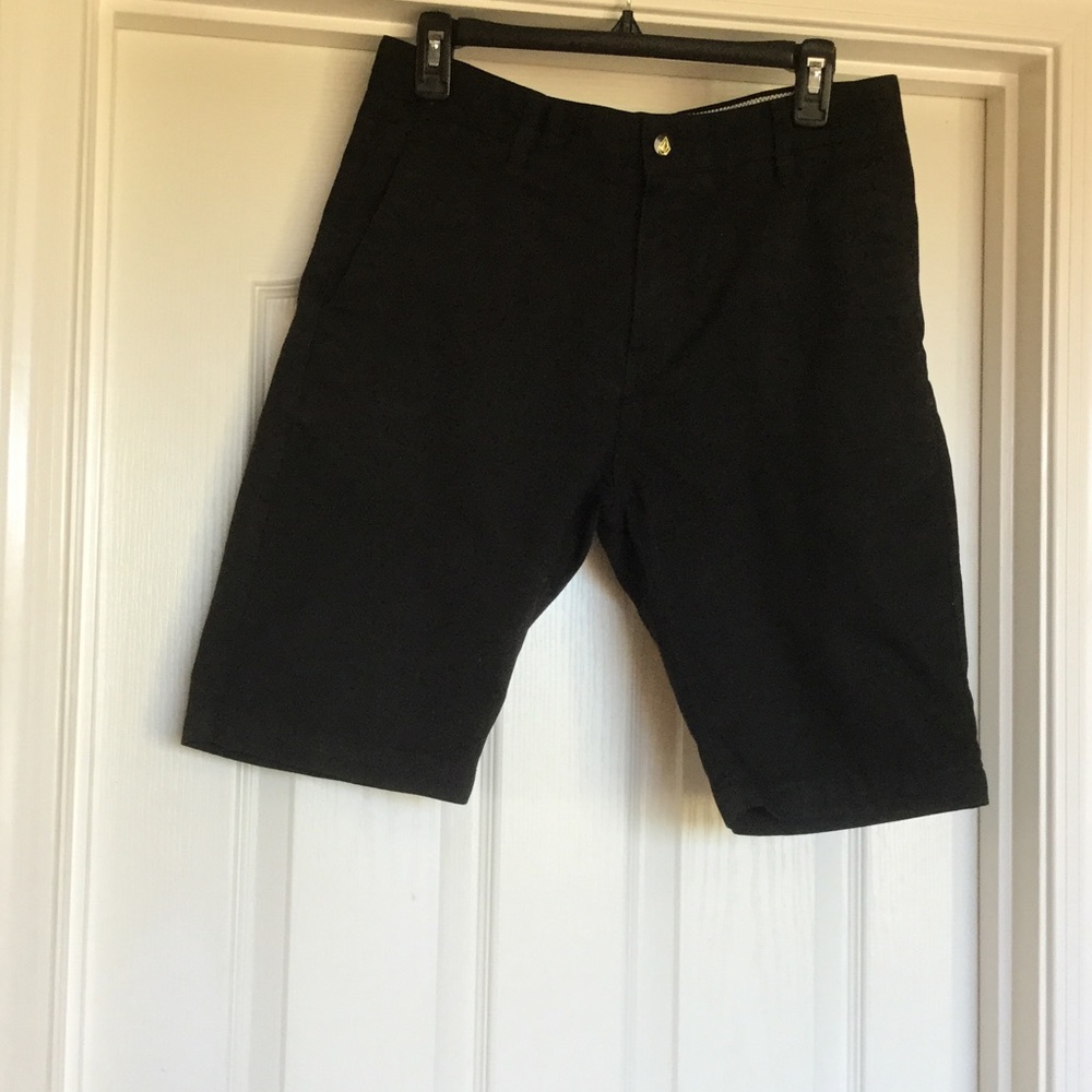 Volcom shorts